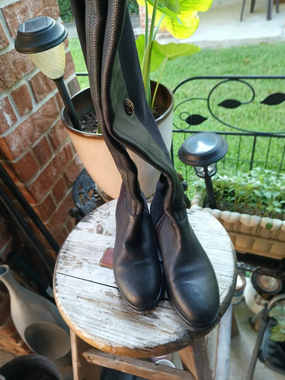 Kurt Geiger Black Leather Slip-On Boots